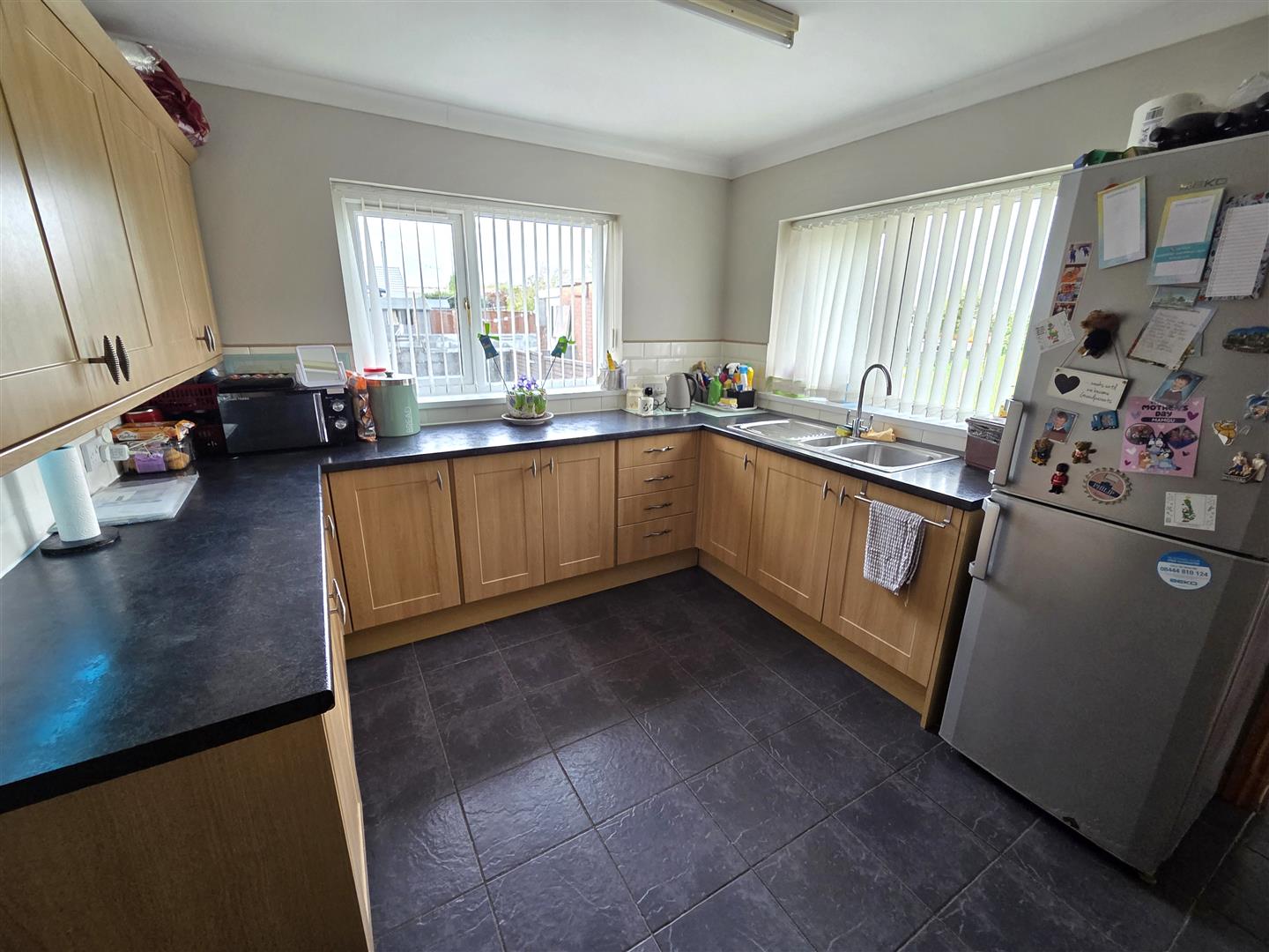 Heol Llanelli, Pontyates, Llanelli, SA15 5UH